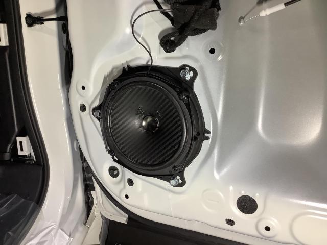セレナe-powerアルパインナビ、リアモニター、スピーカー取付【奈良　大和高田市　橿原 テレビキットナビ　フリップダウンモニター　ドライブレコーダー　タイヤ交換　インテリア張替え　持ち込みパーツ取付ならGOSPELにお問合せください】