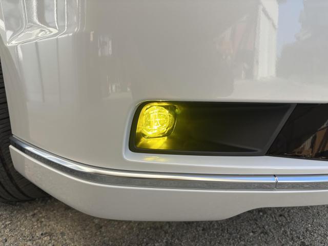 ホンダ　ステップワゴンスパーダ　デジタルルームミラー取付フォグランプ交換【奈良　大阪　三重　和歌山　京都ナビ　フリップダウンモニタードライブレコーダー タイヤ交換インテリア張り替え持込パーツ取付】ならGOSPELにお問い合わせ下さい