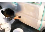 ピッカーズは「早く・キレイに・安く」愛車の小キズを直します。