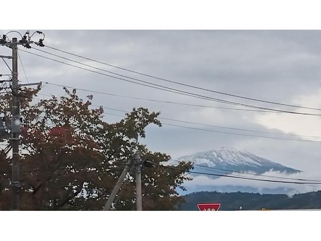 初雪・観測＊　スタッドレスタイヤ交換時機到来！！