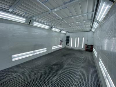 最新式塗装ブース導入