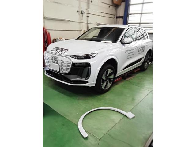 アウディ Q6 e-tron ホイールアーチカバー修理 板金・外装補修 【輸入車・保険修理対応・板金修理お任せ下さい! あきる野/日の出町/拝島/青梅/羽村/福生/東村山/瑞穂/八王子/多摩/立川/狭山/入間/飯能】