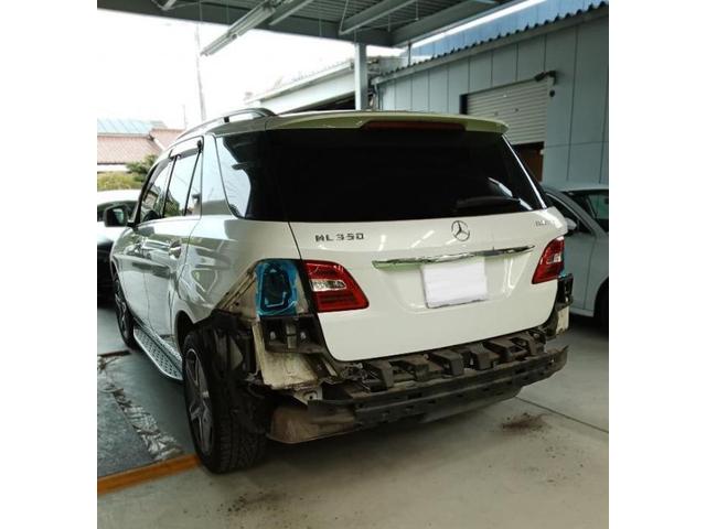 メルセデス・ベンツ　ML350　板金・外装補修【輸入車・保険修理対応・板金修理お任せ下さい！ あきる野/日の出町/拝島/青梅/羽村/福生/東村山/瑞穂/八王子/多摩/立川/狭山/入間/飯能】