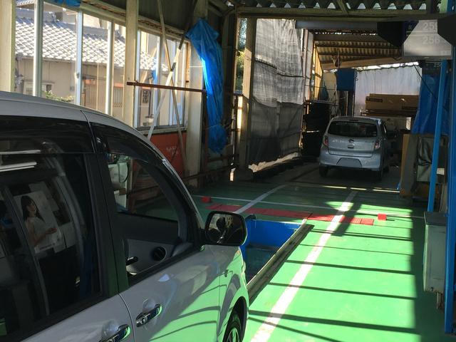 当店の車検ラインです。２０１５年導入。スムーズな作業が可能です