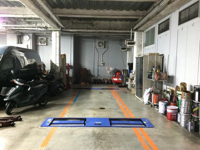 工場内には様々な機材が御座います！