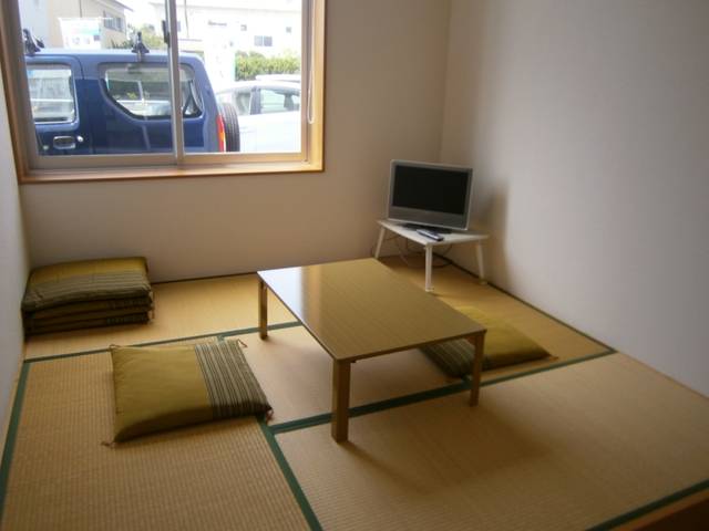 （有）渡部商事12