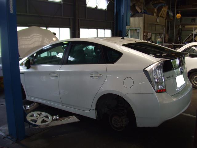 トヨタ　プリウス　タイヤ交換　千葉県君津市より