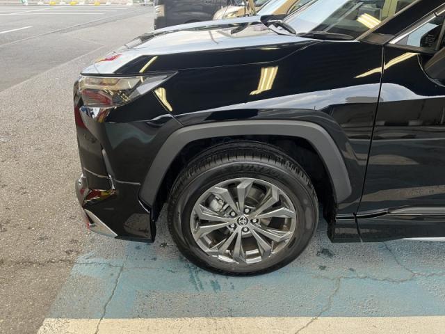 トヨタ　ＲＡＶ４　半日で修理　フロントバンパースポイラーキズ・へこみ直し　深谷市　カーコンビニ倶楽部