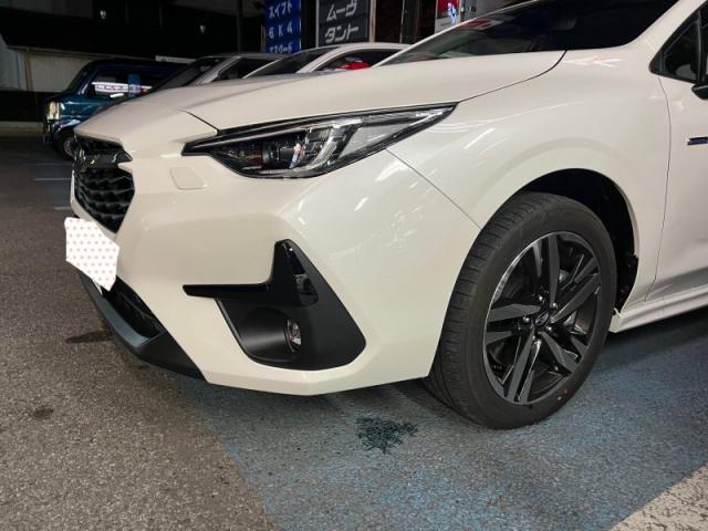 スバル　インプレッサ　半日でキズ・へこみ直し完了！　バンパー塗装深谷市