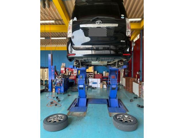 トヨタ　ヴォクシー　１日車検　深谷市継続検査　メンテナンス・日常点検　