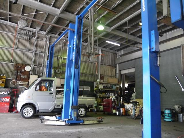 整備用リフトも完備！