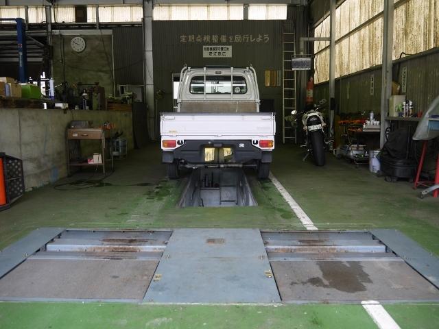 車検検査ラインも設置されております。