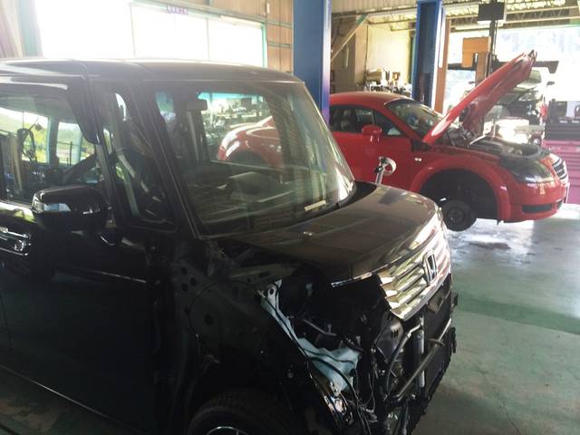 （有）藤崎自動車8