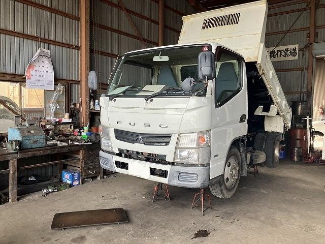 軽自動車からトラックまで整備、修理対応致します。