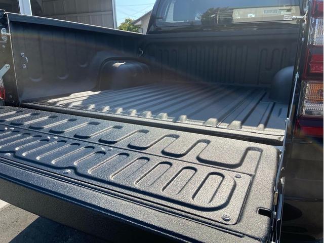 座馬自動車工業15