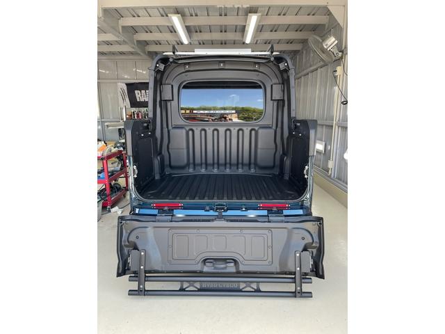 座馬自動車工業18