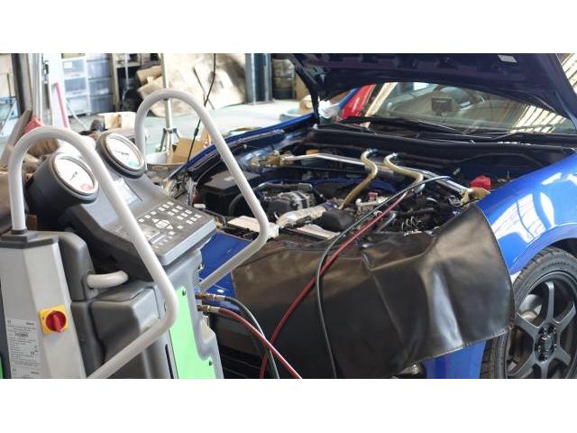 スバル BRZ エアコンガス交換|グーネットピット