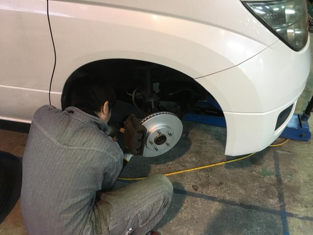 日産エルグランド　ブレーキローター・パット取替【摂津市】