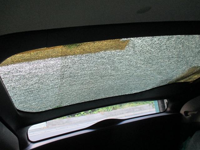 京都　南区　プリウス　ガラス交換承りました