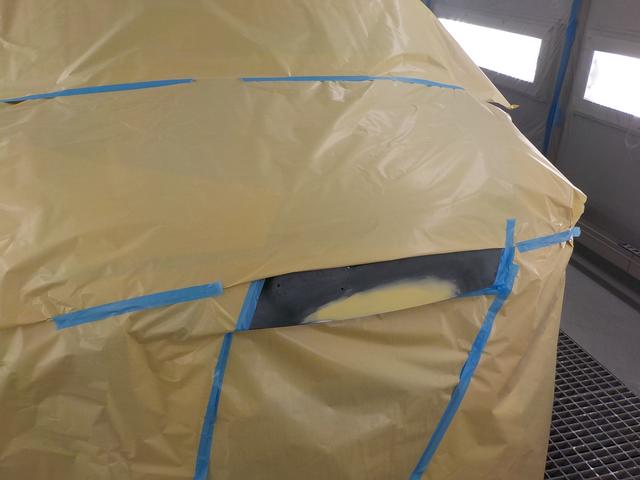 【ブーン】　ボンネット　キズ　凹み