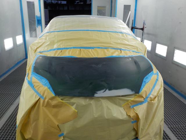 【ブーン】　ボンネット　キズ　凹み