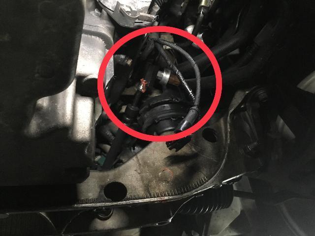ジャガー Sタイプ 自社代車・レンタカー点検からのオイル漏れ修理