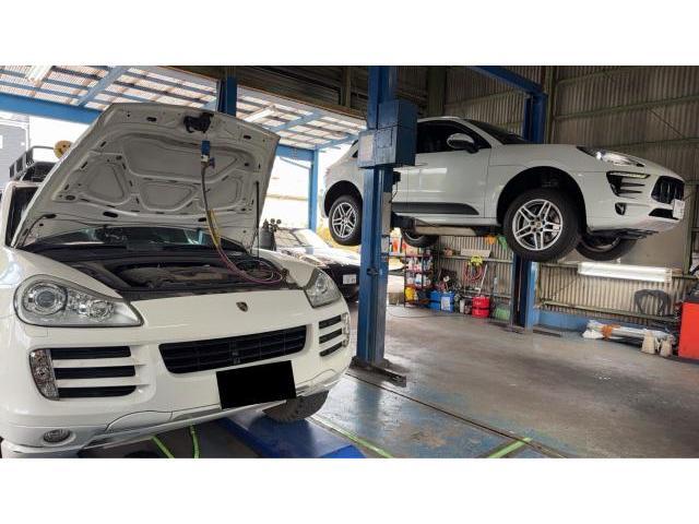 ポルシェ　マカン　車検　アメ車・輸入車の販売・車検・修理・鈑金　 茨城　千葉　守谷　つくばみらい　土浦　取手　つくば　石岡　筑西　古河　下妻　常総　坂東　龍ヶ崎　牛久　利根町　柏　我孫子　野田　流山　おおたかの森