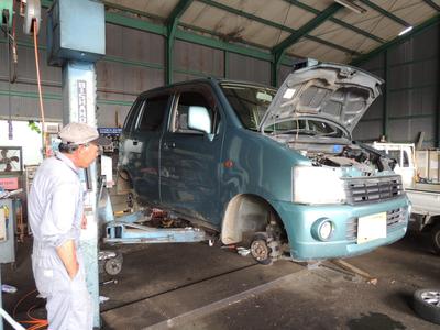 プロの整備士がメンテナンス