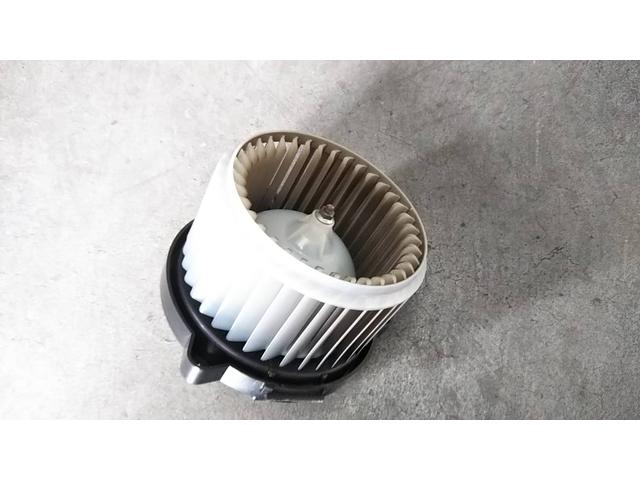 H19 　スズキ　エブリィワゴン 　DA64W　ブロアモーター交換　修理　春日井市　