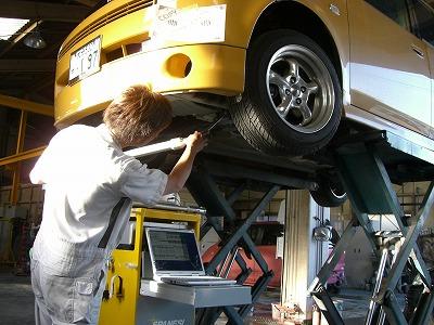 ３次元車体計測機完備