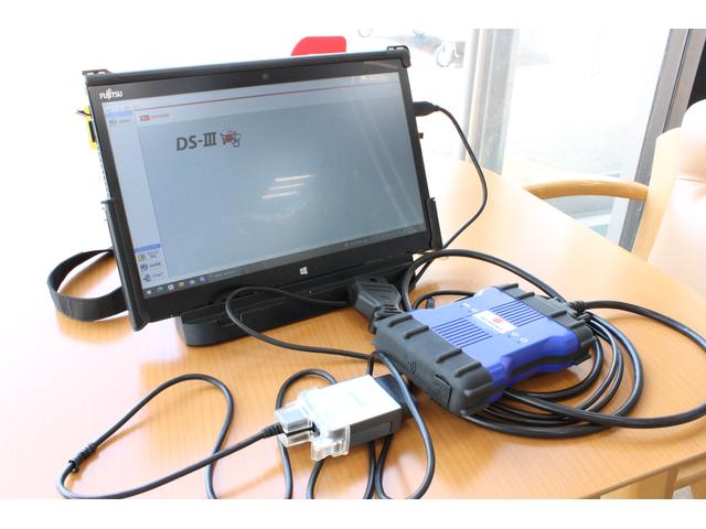 各メーカー対応のコンピューター診断機完備。
