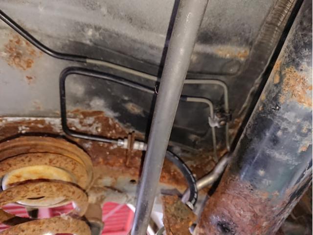 トヨタ　ガイア　SXM15G　ブレーキ効かない　リア左右ブレーキパイプ脱着交換　