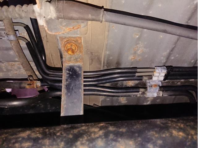 トヨタ　ガイア　SXM15G　ブレーキ効かない　リア左右ブレーキパイプ脱着交換　