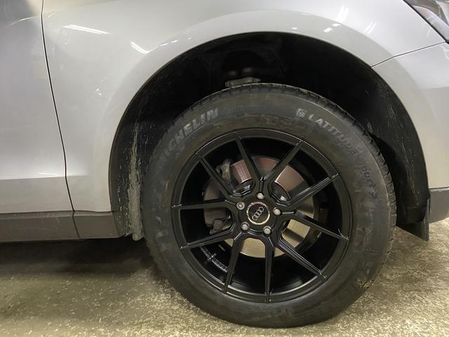 アウディ　Q5 タイヤ＆ホイール交換　235/60R18　