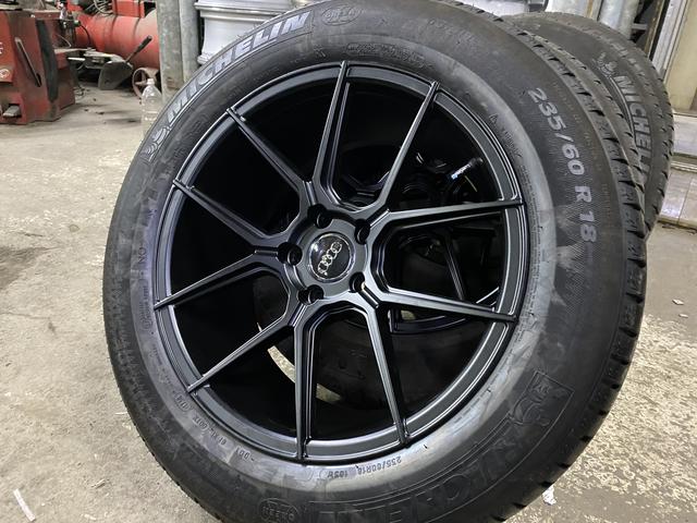 アウディ　Q5 タイヤ＆ホイール交換　235/60R18　