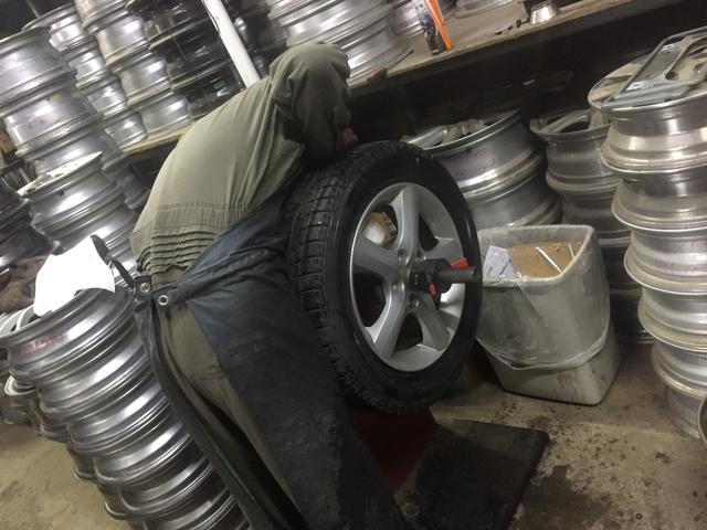 中古スタッドレス交換　205/60R16 ヨコハマ iG50+