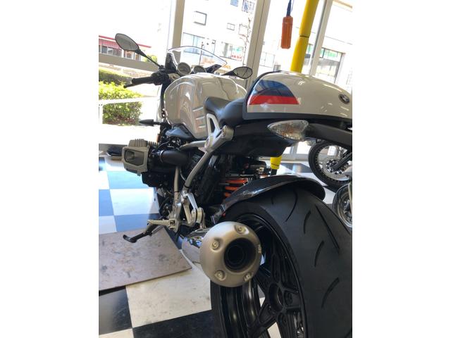 BMW　R NINE　T　RACER　タイヤ交換 METZELER（メッツラー）/SPORTEC M9 RR 新商品 タイヤ交換 バイク タイヤ交換 横浜 都筑 港北 青葉 タイヤ専門店 自動車タイヤ 持込みタイヤもOK