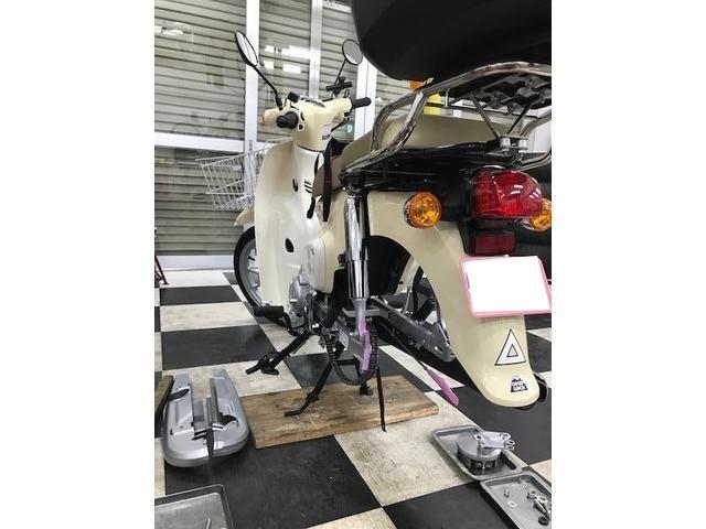 ホンダ スーパーカブ110 Ja59 タイヤ交換 ミシュラン パイロットストリート2 サイズアップ オートバイタイヤ専門店 タイヤ専門店 グリフ C125 Ct125 グーネットピット