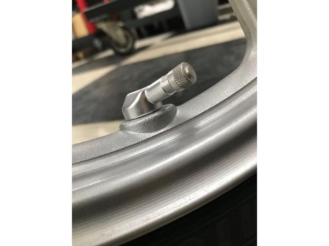 ホンダ スーパーカブ110 Ja59 タイヤ交換 ミシュラン パイロットストリート2 サイズアップ オートバイタイヤ専門店 タイヤ専門店 グリフ C125 Ct125 グーネットピット