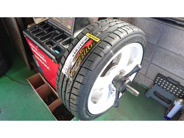 スズキ スイフトスポーツ ダンロップ 205/45R17 タイヤ交換 苅田町・行橋市・みやこ町・築上町・豊前市・上毛町・北九州市小倉南区、小倉北区、門司区、戸畑区、八幡西区、八幡東区、若松区、他地域のお客様も大歓迎です!
