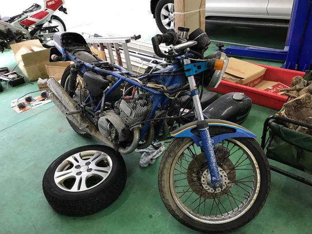 モーターガレージ金太郎です。車は勿論、バイクの整備やメンテナンスもお任せ下さい！用品取付大歓迎です！