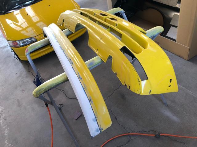 ホンダビート　ボンネット修理　持ち込みフロントバンパー　リップスポイラー修理　リアフェンダー左右爪折り