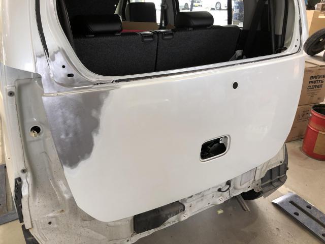 スズキ ワゴンR バックドアとリアバンパの鈑金塗装修理 バック
