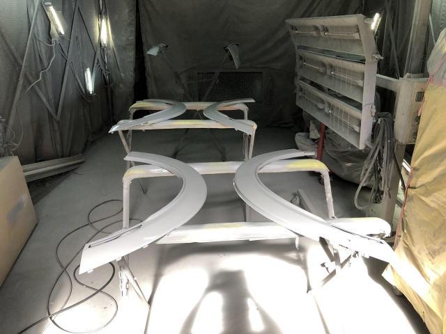 BM　MINI オーバーフェンダーを塗装