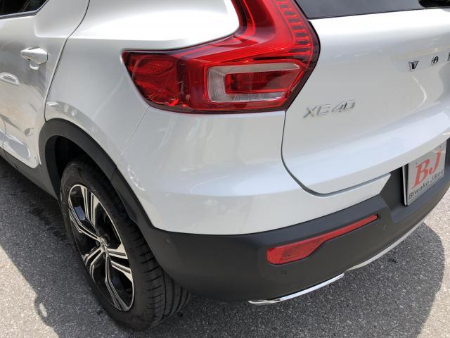 ボルボ　XC40　板金修理