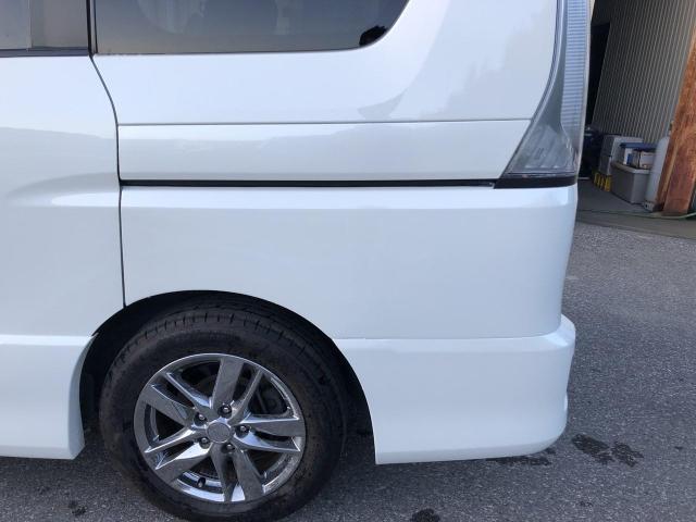 日産セレナ 板金修理