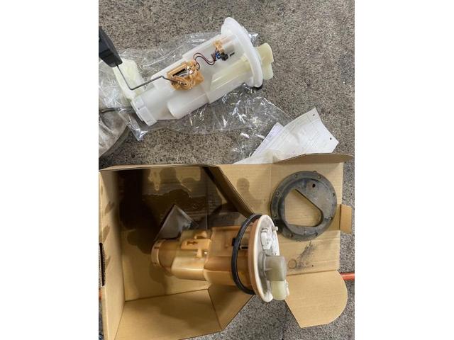 ハイゼットトラック　エンジンがかからない　燃料ポンプ交換