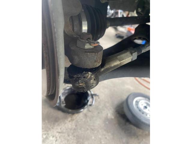 スズキ エブリイとアルファード 2台車検のご入庫ありがとうございました。