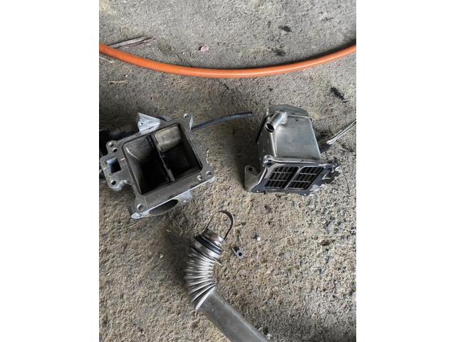 ボルボ V40 エンジンチェックランプ点灯 インマニ清掃