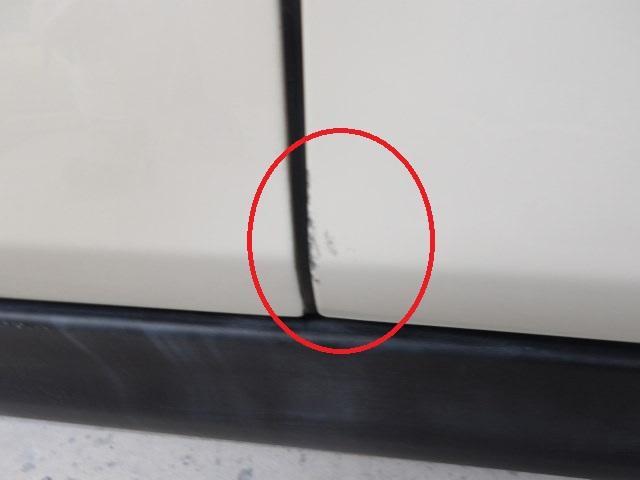 MINI ドアの傷の補修 バックドアの塗膜のブリスター 左右ヘッドライトレンズリフォーム